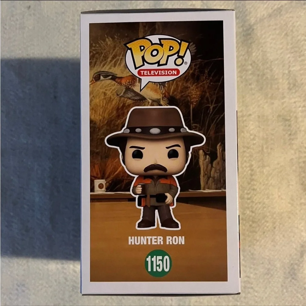 Funko pop parks and recreation hunter Ron